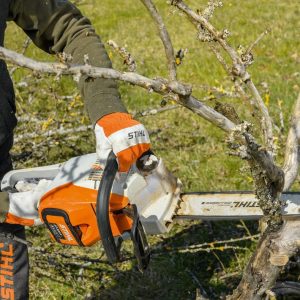 STIHL MSA 220 Anwendung 2
