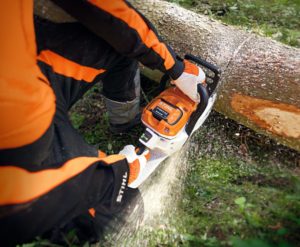 STIHL MSA 300 C-O Anwendung 2